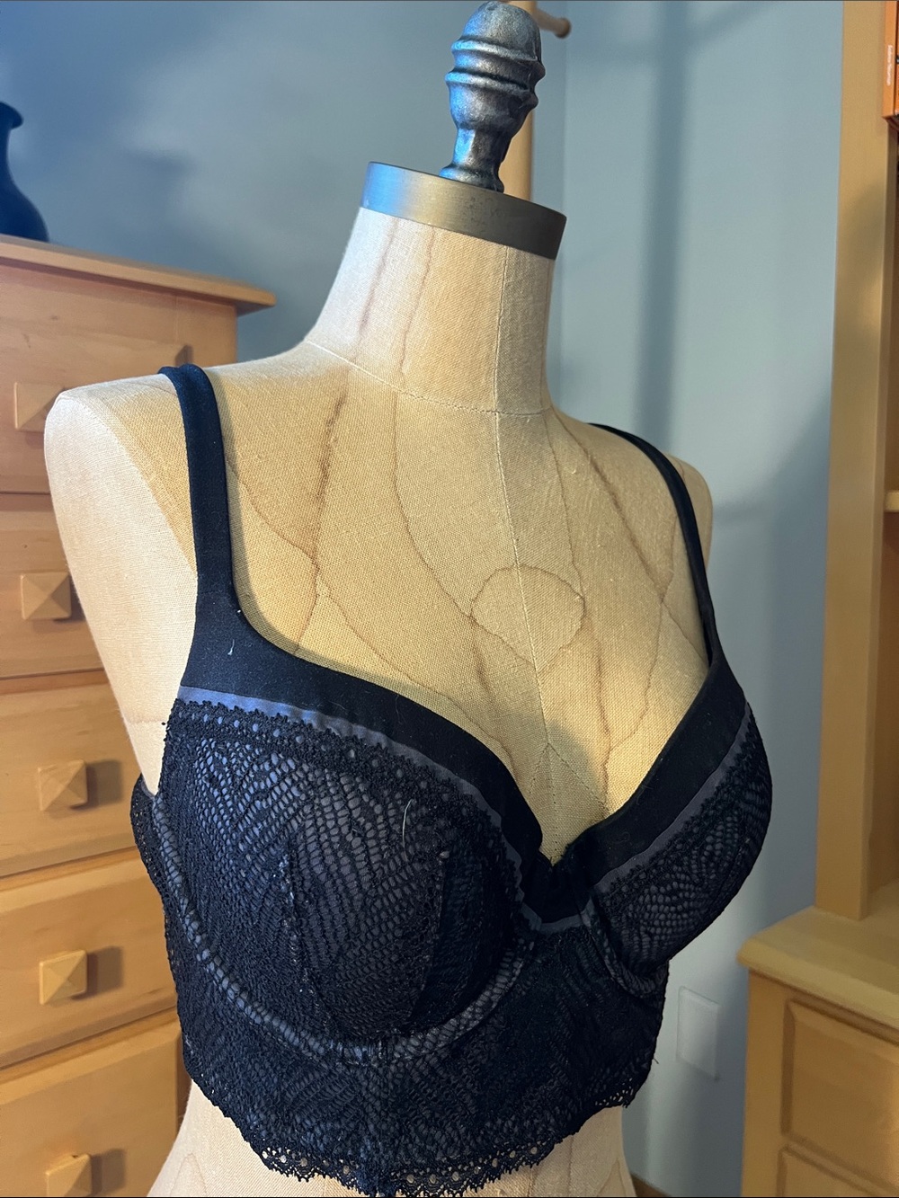 Victoria's Secret Black Lace Longline Underwire Bra